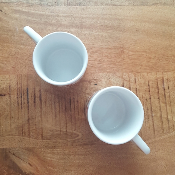 Set of 2 Vintage Strawberry Mugs - Picture 4 of 5